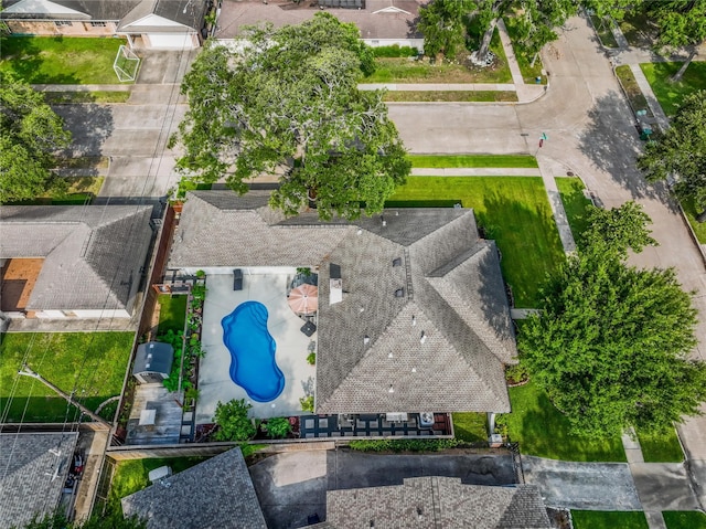 963 Thornton Rd, Houston, TX 77018 - aerial view of a pool area