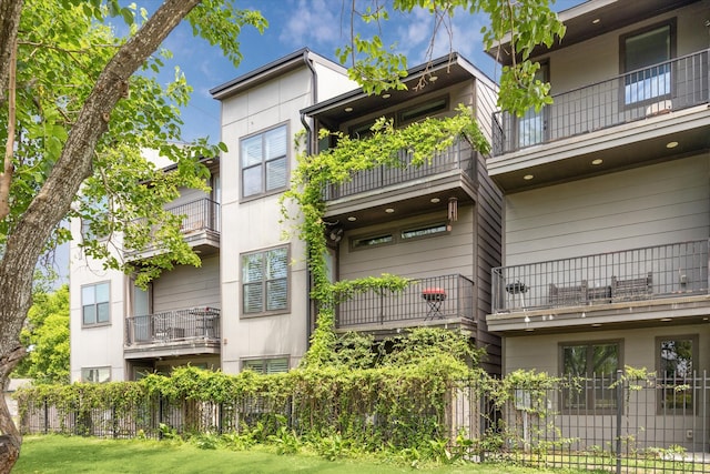 5121 Elysian St, Houston, TX 77009 - view of building exterior