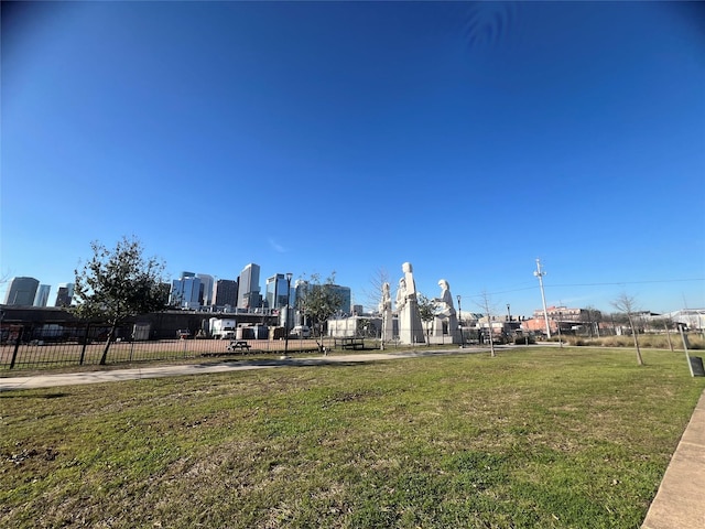 1604 Bastrop St, Houston, TX 77003 - view of property's community