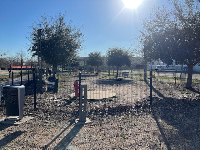 1604 Bastrop St, Houston, TX 77003 - view of surrounding community