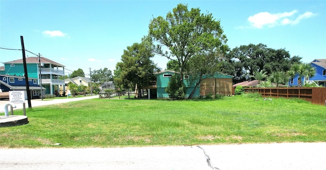 524 Clear Lake Rd, Clear Lake Shores, TX 77565