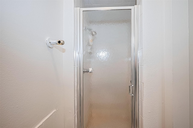 4304 Sherwood Ln Unit 106, Houston, TX 77092 - full bathroom featuring a shower stall
