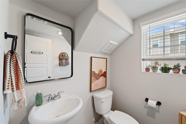 3125 Skyrock Dr, Houston, TX 77063 - bathroom featuring a sink and toilet