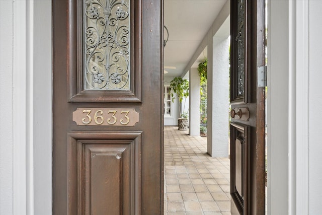 3633 Overbrook Ln, Houston, TX 77027 - entrance to property with a porch