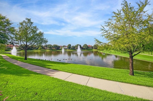 26 Oakmont Ct, Jersey Village, TX 77064 - water view