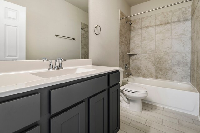 269 Bay Oaks Dr, La Porte, TX 77571 - full bath featuring vanity, toilet, and  shower combination