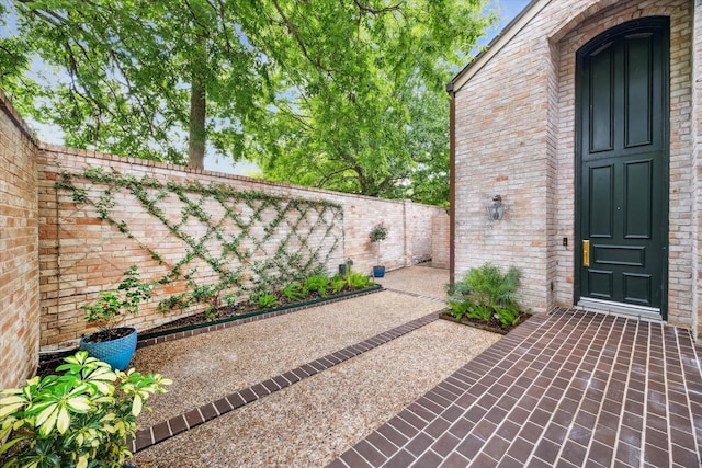 4 River Hollow Ln, Houston, TX 77027 - view of fenced backyard