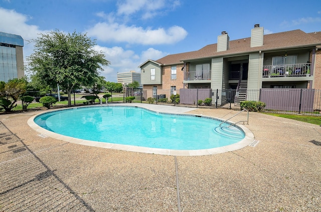 9350 Country Creek Dr Unit 5, Houston, TX 77036 - view of community pool