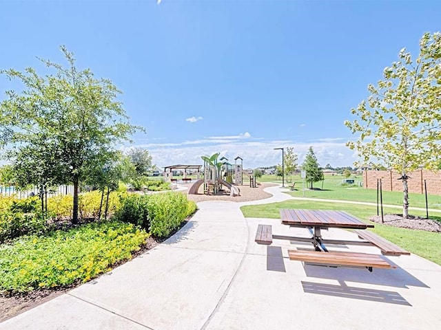32923 Turning Springs Dr, Fulshear, TX 77423 - view of home's community