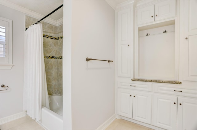 4414 Arnell Dr, Houston, TX 77018 - full bath featuring baseboards, crown molding, and shower / bath combo with shower curtain