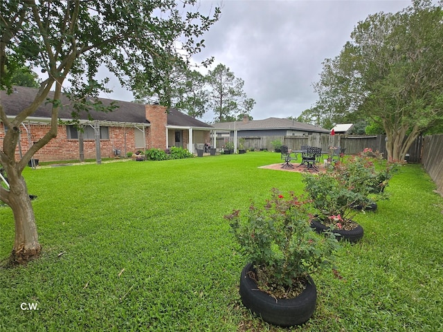 11834 Mulholland Dr, Meadows Place, TX 77477 - view of yard