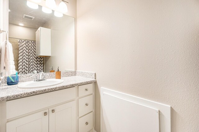 5711 Greenwood Colony Ct, Houston, TX 77059 - full bathroom featuring vanity