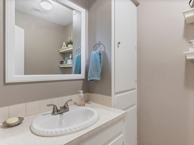 563 12th St, Bay City, TX 77414 - bathroom featuring vanity