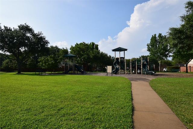 5810 Brook Bend Dr, Sugar Land, TX 77479 - community jungle gym with a yard