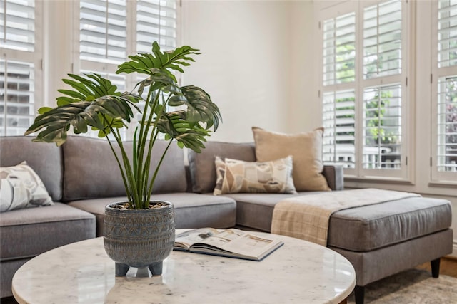 2621 Morrison St, Houston, TX 77009 - view of sitting room
