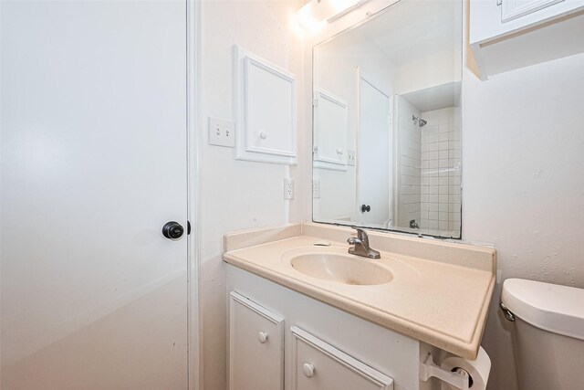 13207 Robinglen Dr, Houston, TX 77083 - full bath featuring toilet and vanity