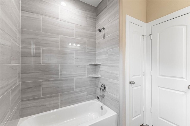 6510 Arabella, Houston, TX 77091 - full bath with tub / shower combination