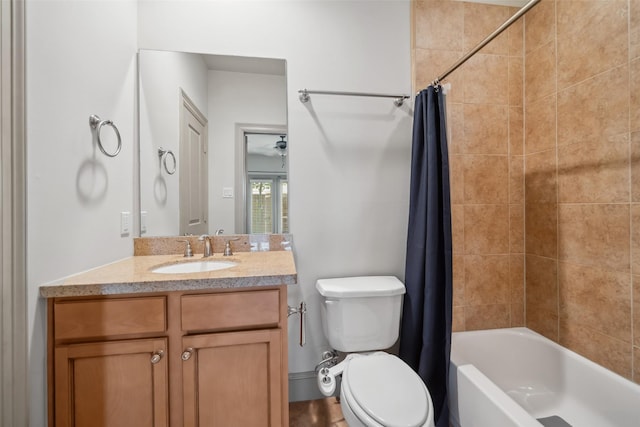 5012 Schuler St, Houston, TX 77007 - full bathroom featuring toilet, vanity, shower / bath combination with curtain, and baseboards