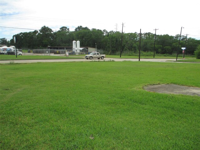 1008 W Main St, Baytown, TX 77520