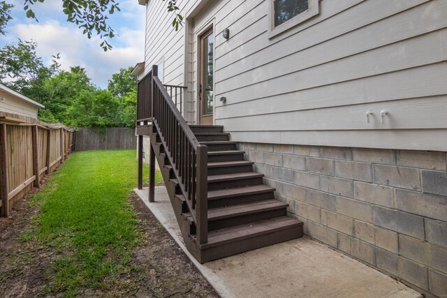 1411 E 34th St, Houston, TX 77022 - view of stairway