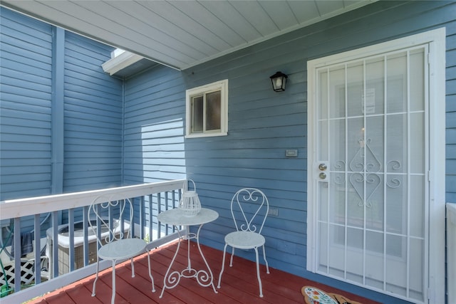 1318 Bingham St, Houston, TX 77007 - view of wooden deck
