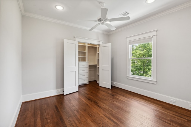 1409 Tulane St, Houston, TX 77008 - unfurnished bedroom with baseboards, dark wood-style flooring, ornamental molding, recessed lighting, and a closet