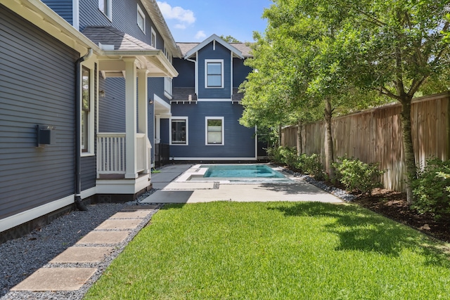 1409 Tulane St, Houston, TX 77008 - view of swimming pool with a patio area