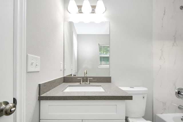 3030 Dacca Dr, Houston, TX 77051 - full bath featuring vanity, toilet, and bathtub / shower combination