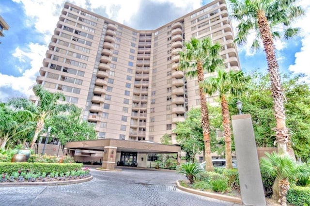 3525 Sage Rd Unit 403, Houston, TX 77056 - view of property