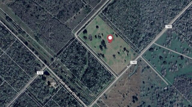 2015 County Road 740, Damon, TX 77480