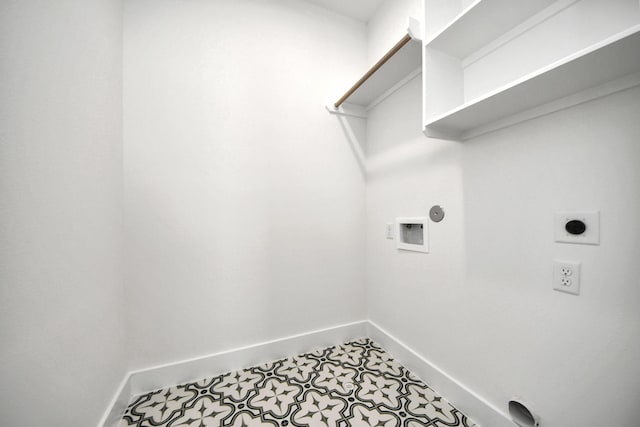 4602 Bristol St, Houston, TX 77009 - laundry area with baseboards, electric dryer hookup, washer hookup, and gas dryer hookup
