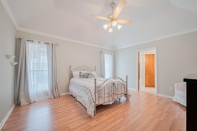 334 Swords Bnd, Stafford, TX 77477 - bedroom featuring lofted ceiling, light wood-style flooring, baseboards, ornamental molding, and ceiling fan