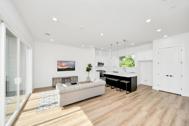 2418 Harrington St, Houston, TX 77026