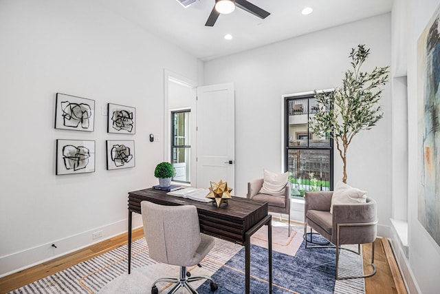 515 E 4th St, Houston, TX 77007 - office area with wood finished floors, baseboards, ceiling fan, and recessed lighting