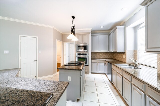 8907 Opus Ct, Houston, TX 77040 - kitchen with stainless steel appliances, a sink, a center island, backsplash, and light tile patterned floors