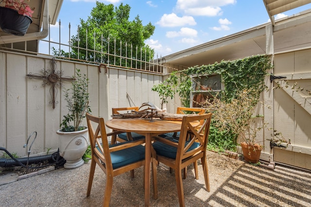5859 Doliver Dr Unit 14, Houston, TX 77057 - view of patio / terrace with outdoor dining space