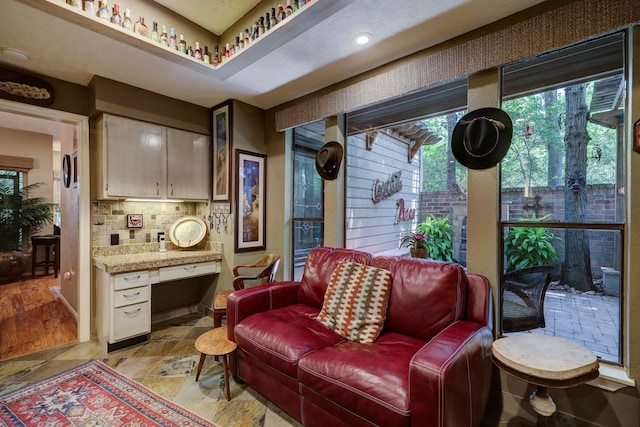322 Sugarberry Cir, Houston, TX 77024 - living room featuring a desk