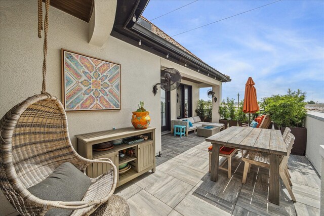 1124 Mosaico Ln, Houston, TX 77055