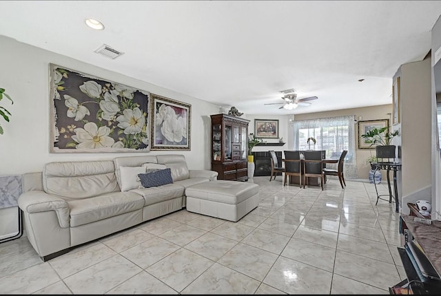 15133 Elstree Dr, Channelview, TX 77530 - living area with ceiling fan