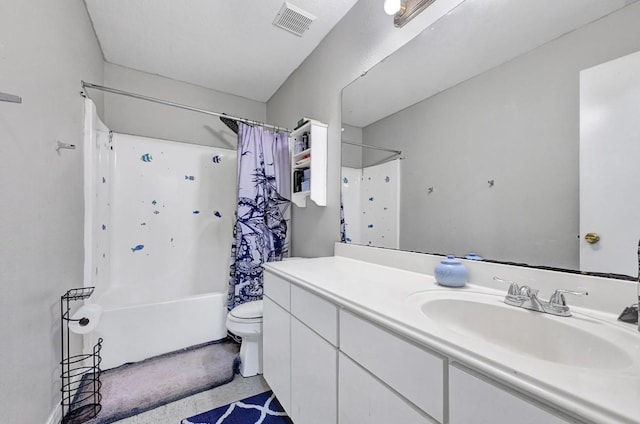 15133 Elstree Dr, Channelview, TX 77530 - full bathroom with shower / tub combo with curtain, vanity, and toilet