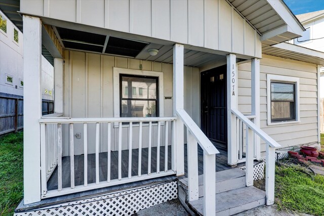 1507 Laird St, Houston, TX 77008 - property entrance with board and batten siding and a porch