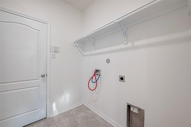 7106 Escondido Dr, Rosharon, TX 77583 - laundry room featuring washer hookup, hookup for an electric dryer, baseboards, and gas dryer hookup
