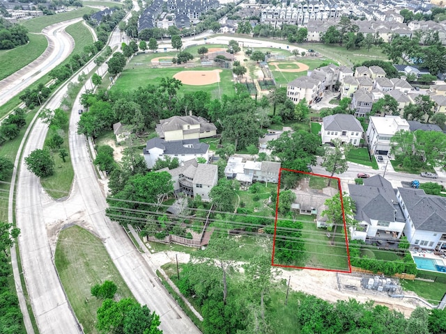 2020 W 14th St, Houston, TX 77008