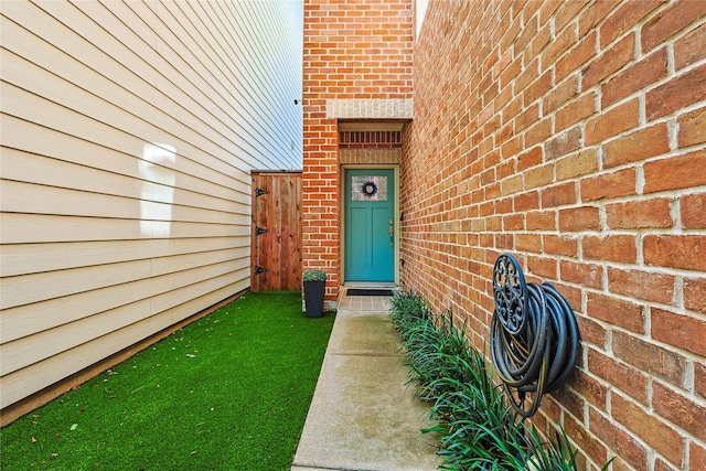 2505 Brinkman St, Houston, TX 77008 - property entrance with brick siding