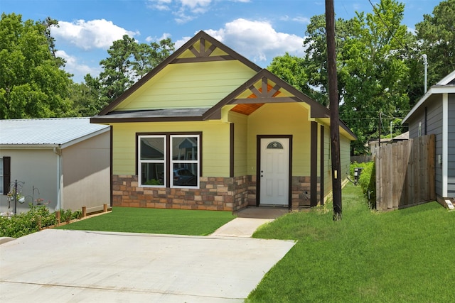 16960 W Dounreay, Montgomery, TX 77316 - view of front of property with stone siding