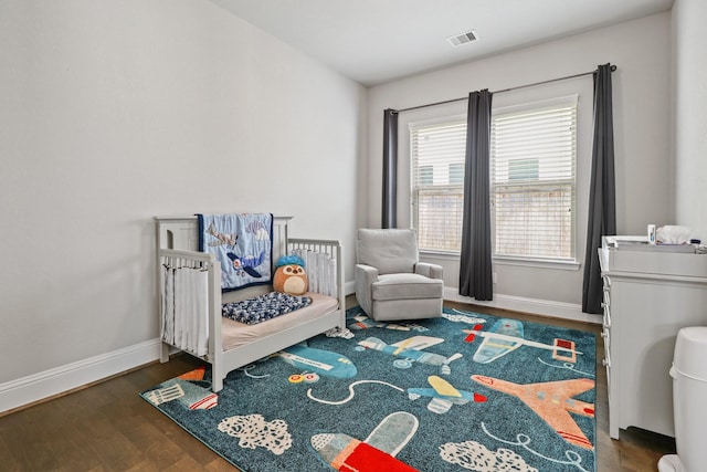 5318 Abington Creek Ln, Sugar Land, TX 77479 - bedroom with wood finished floors and baseboards