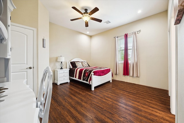 8917 Hawk Rd, Pearland, TX 77584 - bedroom featuring wood finished floors, ceiling fan, and recessed lighting