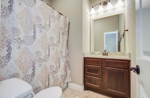 2335 Mayfield Trail Ct, League City, TX 77573 - full bathroom with toilet, vanity, curtained shower, and baseboards