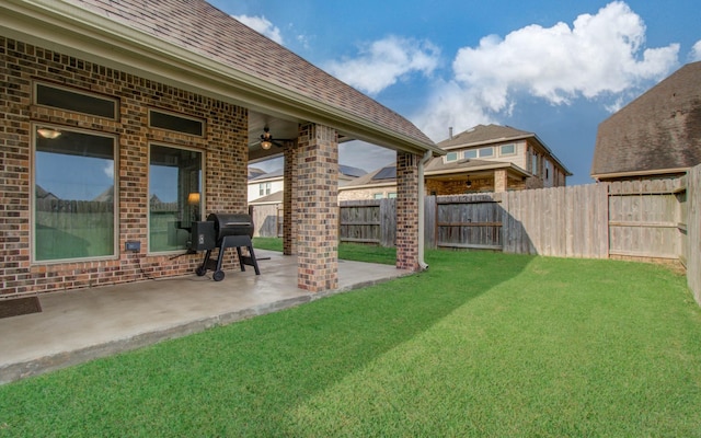 2335 Mayfield Trail Ct, League City, TX 77573 - view of yard with a patio area and a ceiling fan