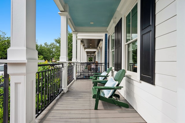 728 Allston St, Houston, TX 77007 - view of covered porch